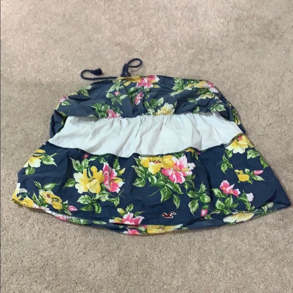 Hollister flower patterned skirt - Picture 6 of 6